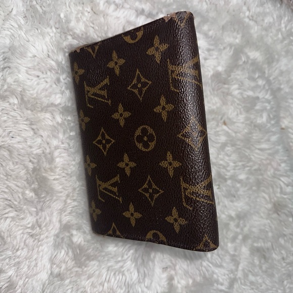 LV Giveaway ๐๐๐๐Louis Vuitton Vintage Monogram Small Wallet๐ซถ๐ซถLV GIVEAWAY ๐ซถ๐ซถ๐ซถ๐ซถ๐ซถ - Picture 11 of 13